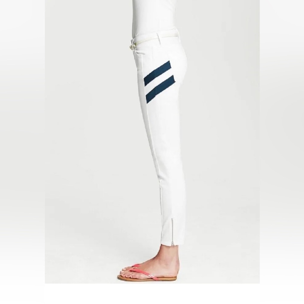 Banana Republic
Size: 29

HERITAGE SIDE STRIPE JEANS